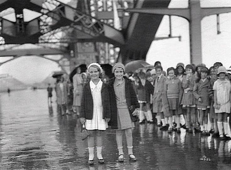 School children, opening of Sydney Harbour Bridge, 1932